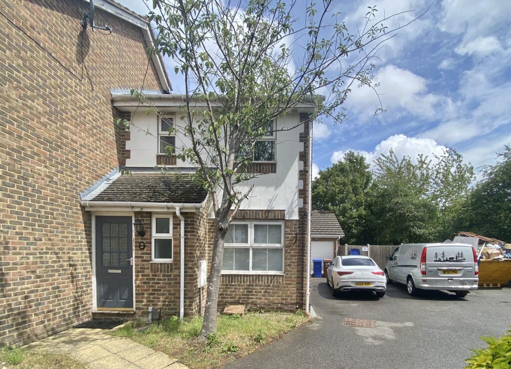 3 bed Detached for rent in South Stifford. From Bairstow Eves - Lettings - Chafford