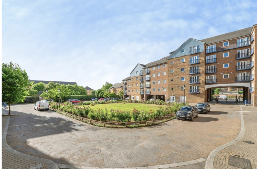 2 bed 1st Floor Flat for rent in Grays. From Bairstow Eves - Lettings - Chafford