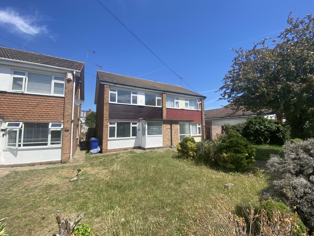 3 bed Detached for rent in Chafford Hundred. From Bairstow Eves - Lettings - Chafford 3 bed Detached for rent in Chafford Hundred. From Bairstow Eves - Lettings - Chafford