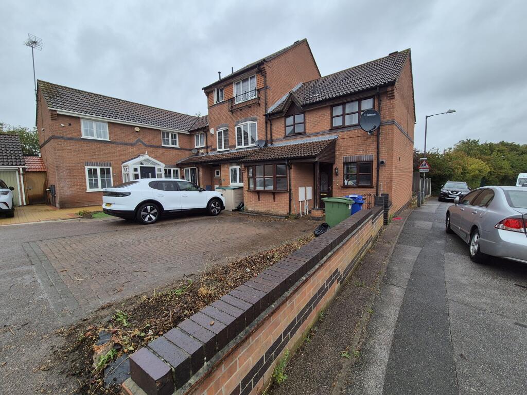 3 bed End of Terrace for rent in Chafford Hundred. From Bairstow Eves - Lettings - Chafford 3 bed End of Terrace for rent in Chafford Hundred. From Bairstow Eves - Lettings - Chafford