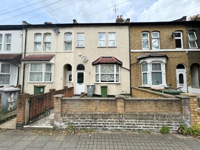 3 bed Not Specified for rent in Stratford. From Bairstow Eves - Lettings - Stratford