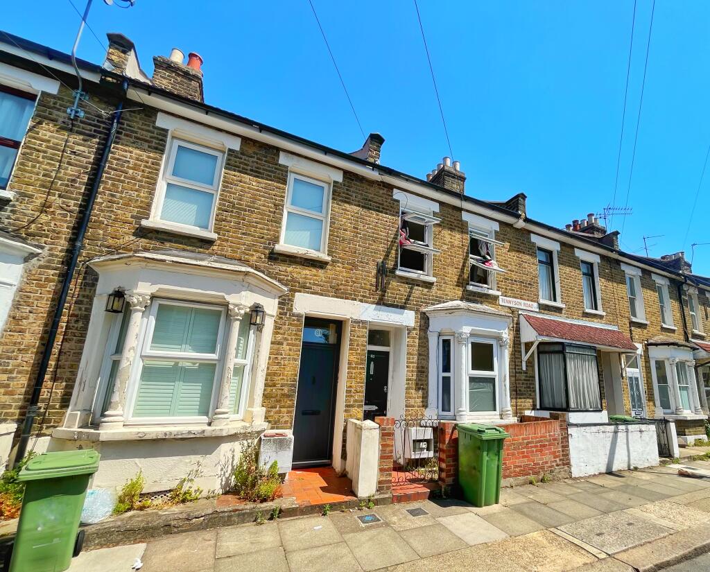 2 bed Detached for rent in Stratford. From Bairstow Eves - Lettings - Stratford 2 bed Detached for rent in Stratford. From Bairstow Eves - Lettings - Stratford