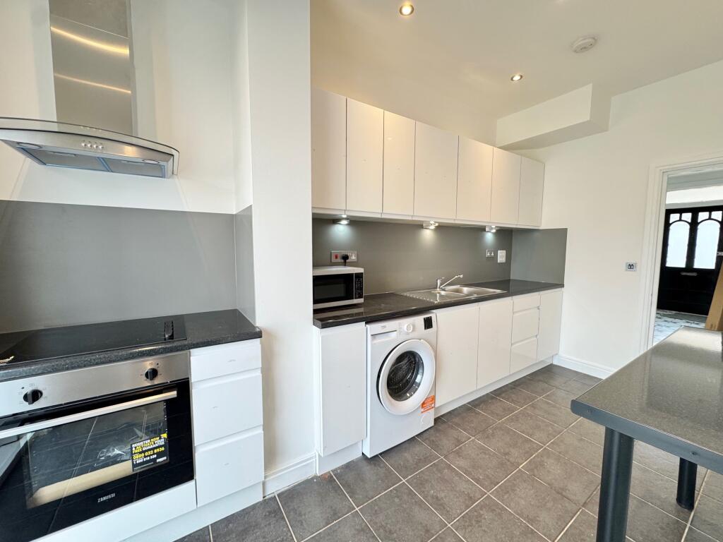 6 bed Detached for rent in East Ham. From Bairstow Eves - Lettings - Stratford