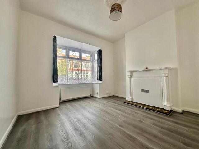 3 bed Detached for rent in Barking. From Bairstow Eves - Barking 3 bed Detached for rent in Barking. From Bairstow Eves - Barking
