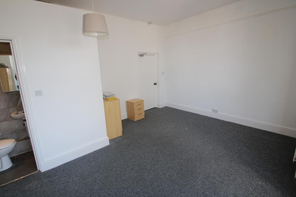 1 bed House Share for rent in Croydon. From Bairstow Eves Lettings - Norbury