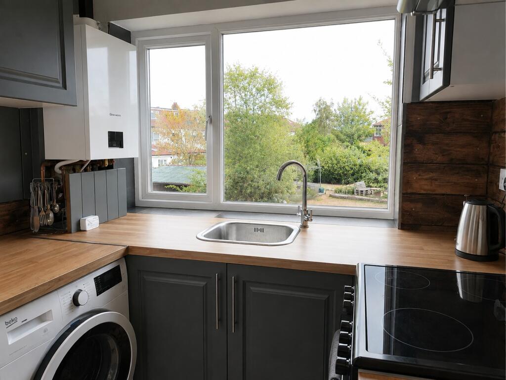 2 bed Annexe for rent in Streatham. From Bairstow Eves Lettings - Norbury 2 bed Annexe for rent in Streatham. From Bairstow Eves Lettings - Norbury