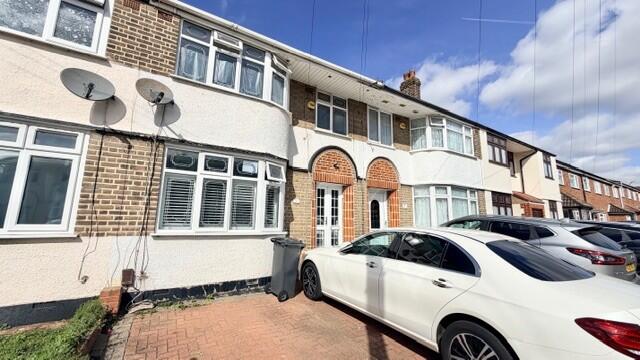 4 bed Detached for rent in Dagenham. From Bairstow Eves Lettings - Hornchurch