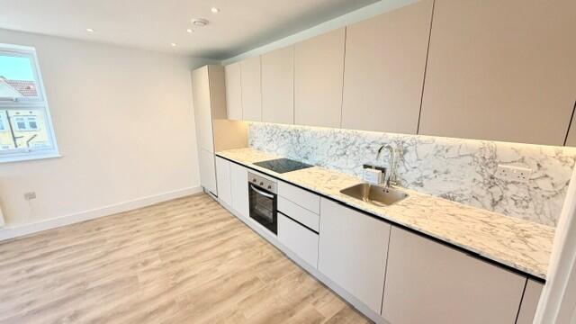 2 bed 1st Floor Flat for rent in Hornchurch. From Bairstow Eves Lettings - Hornchurch
