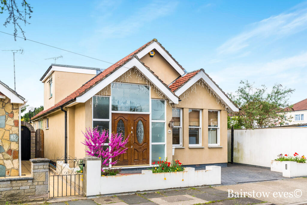 4 bed Bungalow for rent in Hornchurch. From Bairstow Eves Lettings - Hornchurch 4 bed Bungalow for rent in Hornchurch. From Bairstow Eves Lettings - Hornchurch