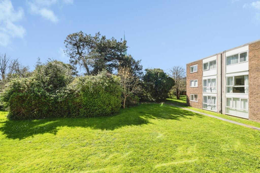 2 bed 1st Floor Flat for rent in Hornchurch. From Bairstow Eves Lettings - Hornchurch