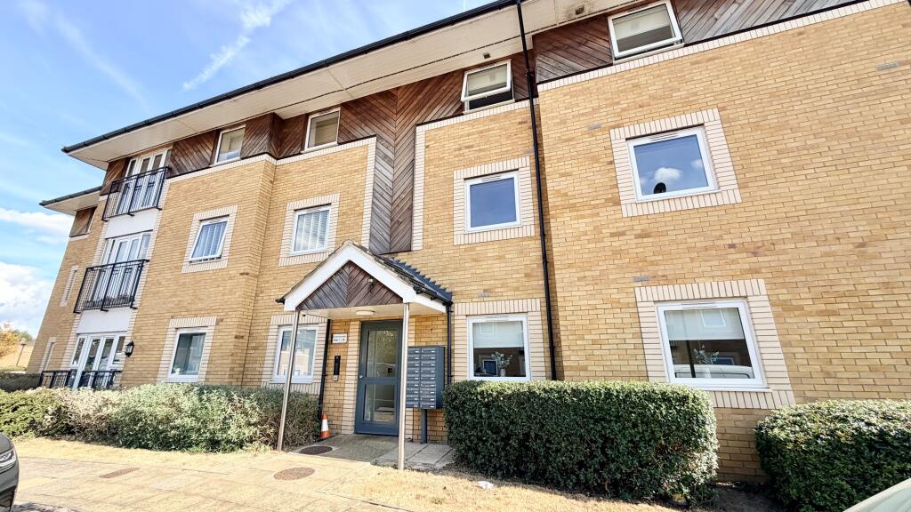 2 bed 1st Floor Flat for rent in Hornchurch. From Bairstow Eves Lettings - Hornchurch