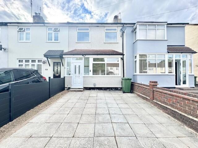 3 bed Mid Terraced House for rent in Hornchurch. From Bairstow Eves Lettings - Hornchurch 3 bed Mid Terraced House for rent in Hornchurch. From Bairstow Eves Lettings - Hornchurch