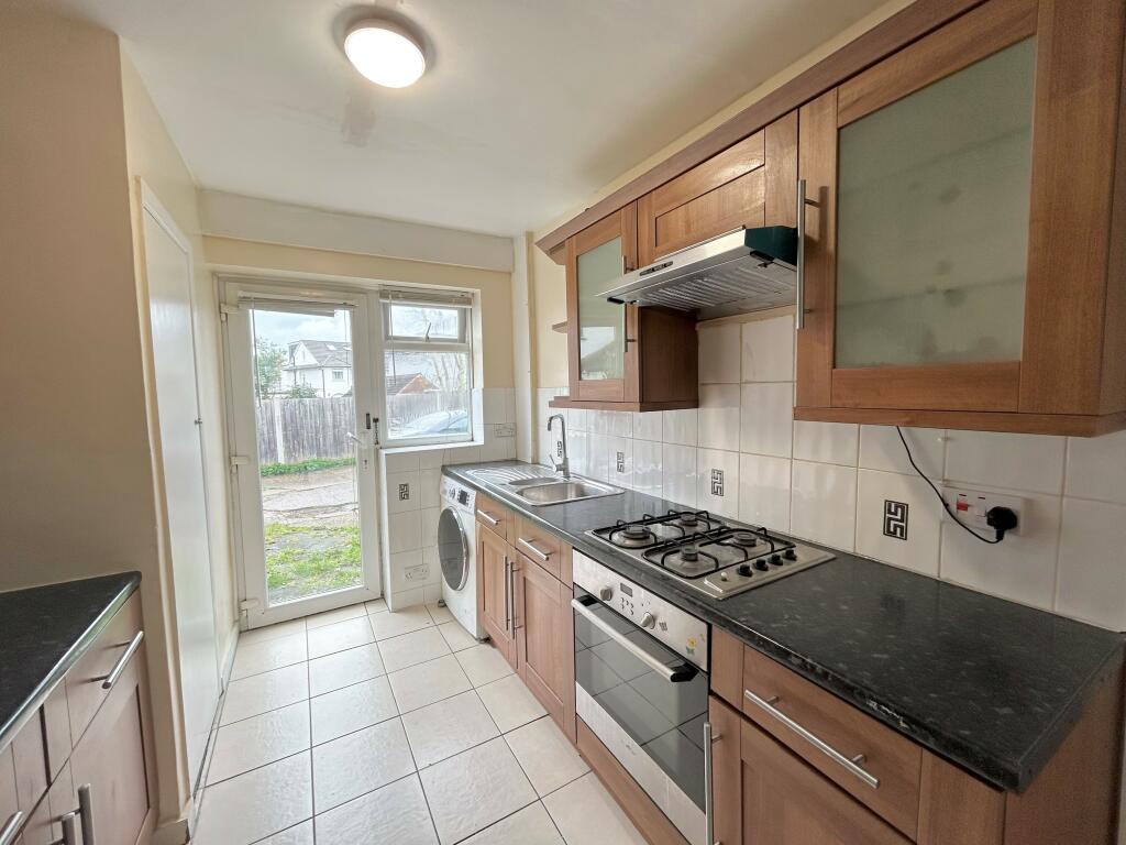 2 bed Flat for rent in Romford. From Bairstow Eves - Lettings - Romford