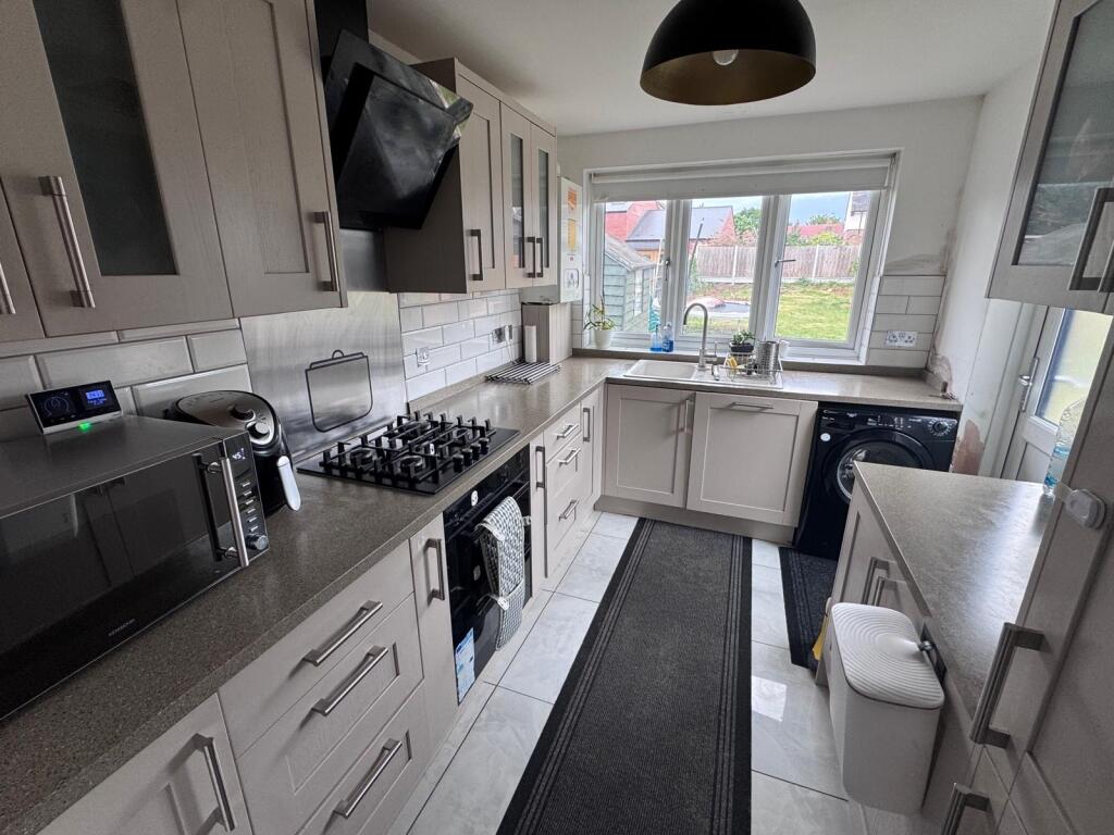 3 bed Detached for rent in Romford. From Bairstow Eves Lettings - Romford