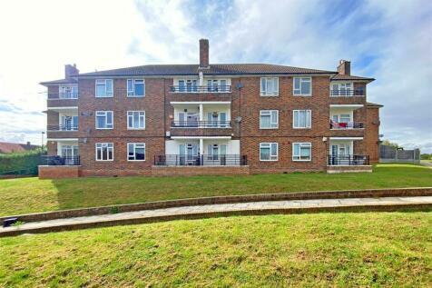 1 bed 1st Floor Flat for rent in South Weald. From Bairstow Eves Lettings - Romford