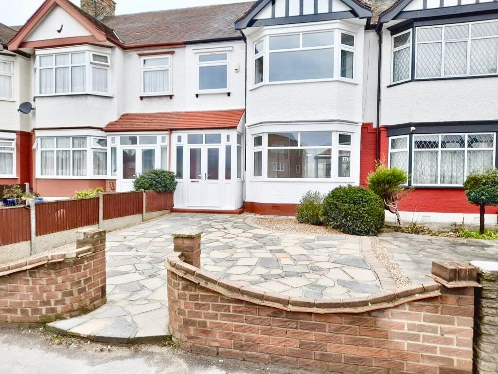 3 bed Detached for rent in Ilford. From Bairstow Eves - Lettings - Barkingside