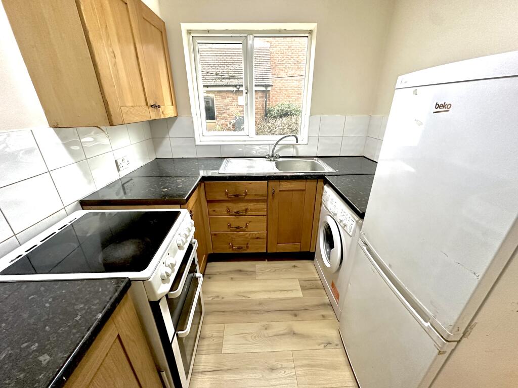 1 bed 1st Floor Flat for rent in East Ham. From Bairstow Eves - Lettings - Barkingside
