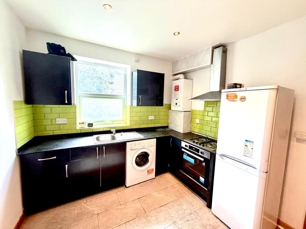 3 bed Annexe for rent in Ilford. From Bairstow Eves - Lettings - Barkingside 3 bed Annexe for rent in Ilford. From Bairstow Eves - Lettings - Barkingside