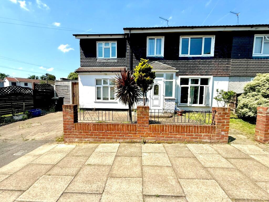 5 bed Detached for rent in Ilford. From Bairstow Eves - Lettings - Barkingside