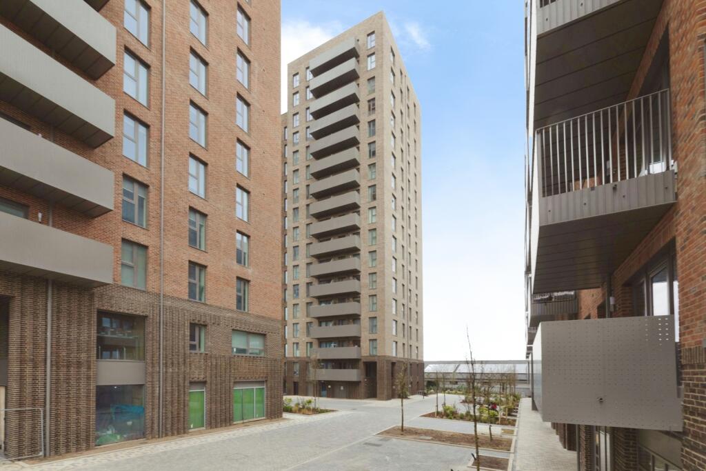 2 bed 1st Floor Flat for rent in Ilford. From Bairstow Eves - Lettings - Barkingside