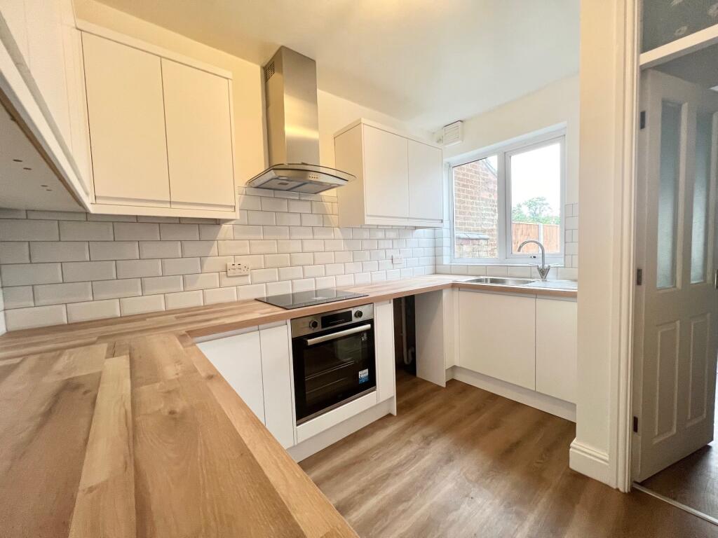 2 bed Mid Terraced House for rent in Beeston. From Bairstow Eves - Beeston