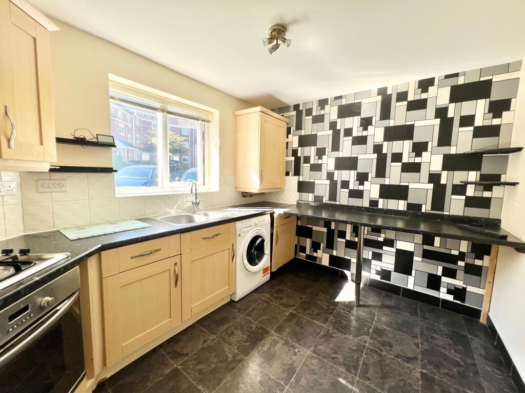 2 bed 1st Floor Flat for rent in Strelley. From Bairstow Eves - Beeston