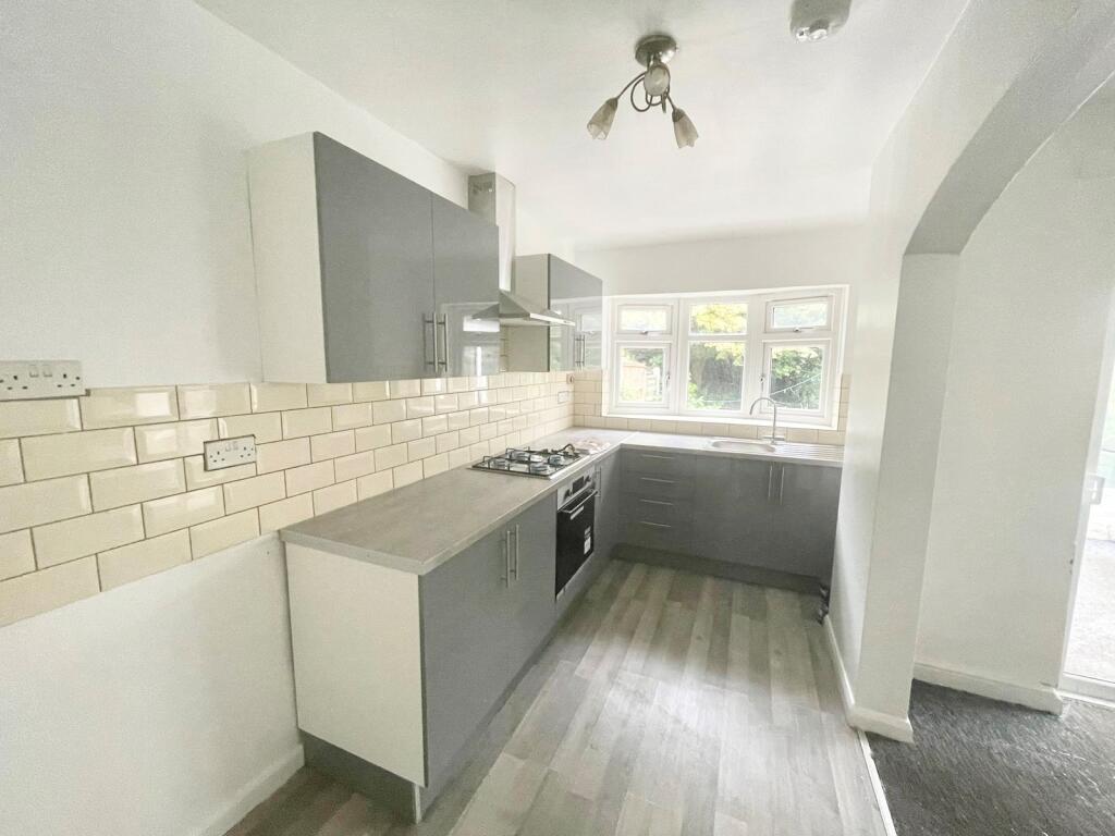 4 bed Semi Detached for rent in Beeston. From Bairstow Eves - Beeston 4 bed Semi Detached for rent in Beeston. From Bairstow Eves - Beeston