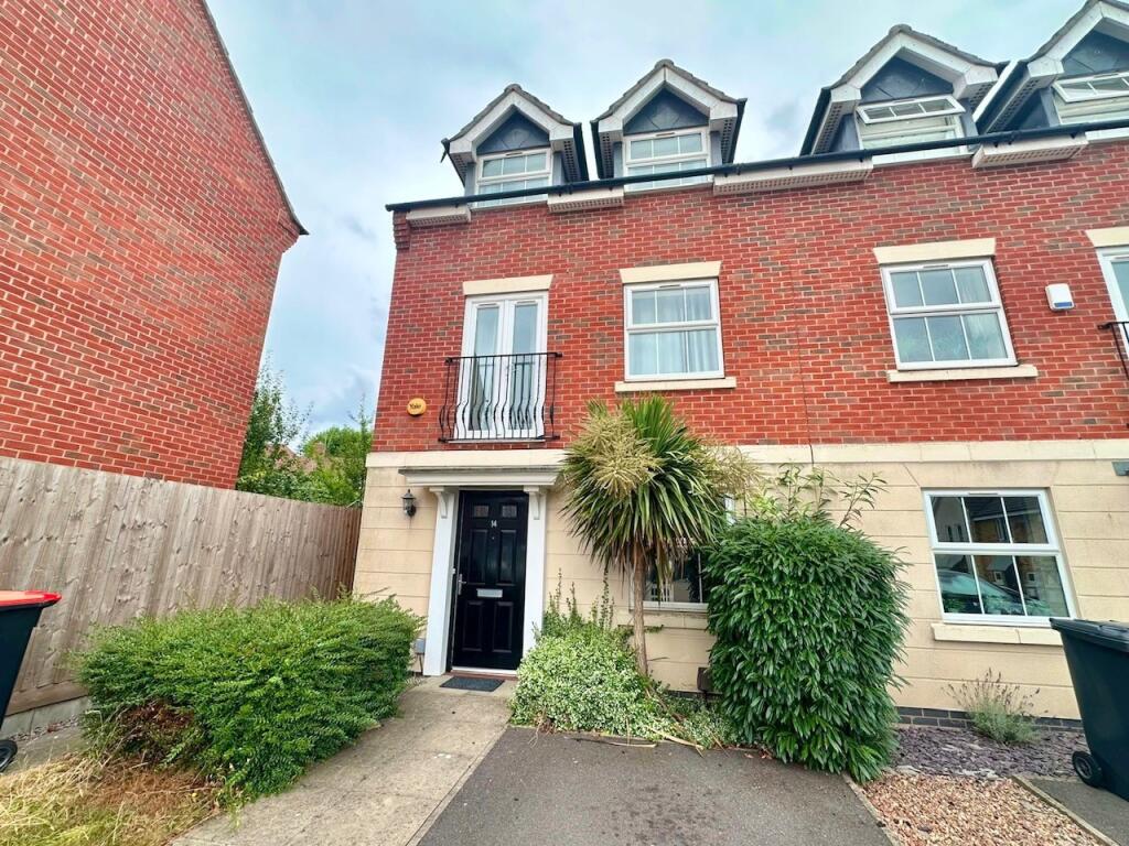 4 bed Town House for rent in Beeston. From Bairstow Eves - Beeston