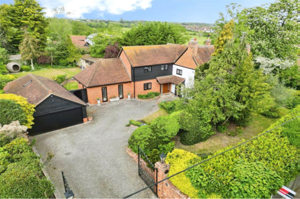 4 bed Detached for rent in Noak Hill. From Bairstow Eves Lettings - Billericay 4 bed Detached for rent in Noak Hill. From Bairstow Eves Lettings - Billericay