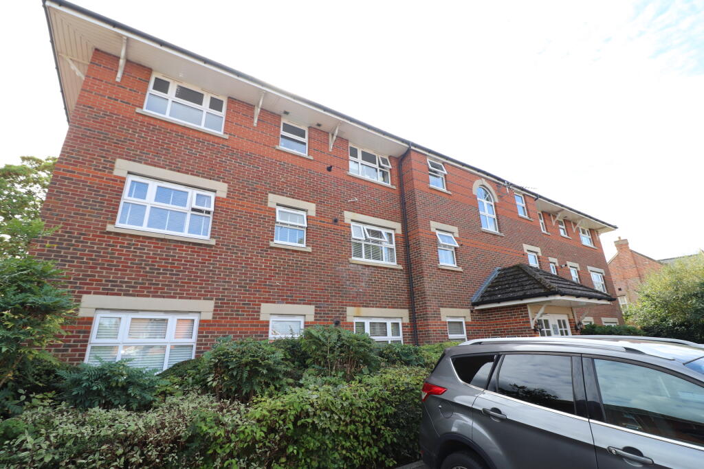 2 bed Apartment for rent in Billericay. From Bairstow Eves Lettings - Billericay 2 bed Apartment for rent in Billericay. From Bairstow Eves Lettings - Billericay