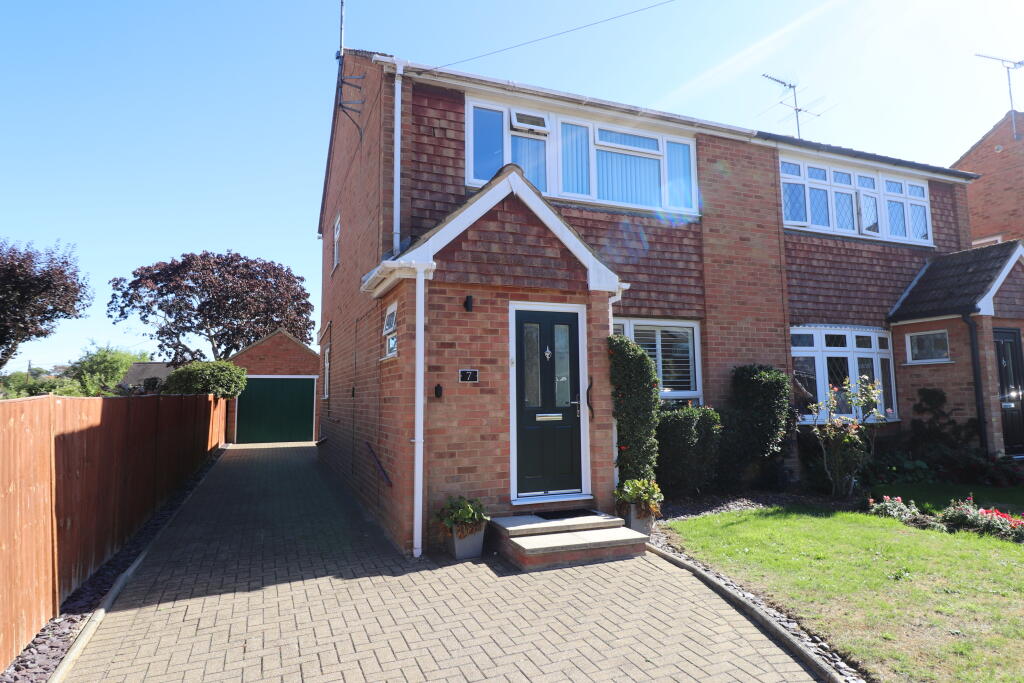 3 bed Detached for rent in Sandon. From Bairstow Eves Lettings - Billericay 3 bed Detached for rent in Sandon. From Bairstow Eves Lettings - Billericay