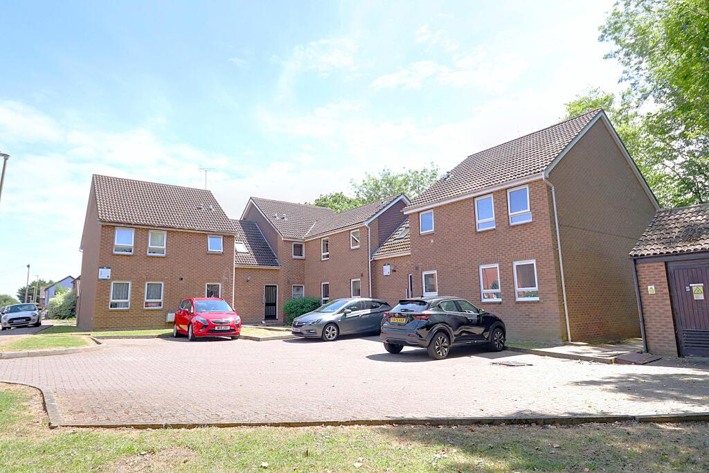 4 bed Studio for rent in Ingrave. From Bairstow Eves Lettings - Brentwood 4 bed Studio for rent in Ingrave. From Bairstow Eves Lettings - Brentwood