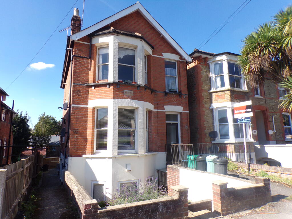 1 bed Apartment for rent in South Weald. From Bairstow Eves Lettings - Brentwood