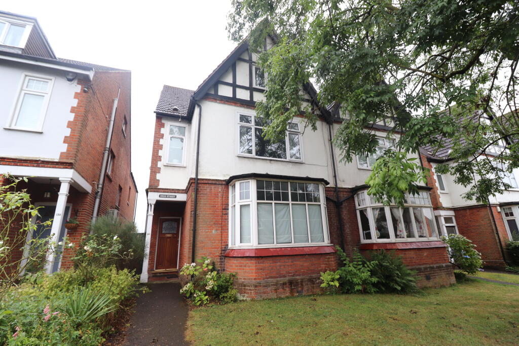 1 bed Apartment for rent in South Weald. From Bairstow Eves Lettings - Brentwood