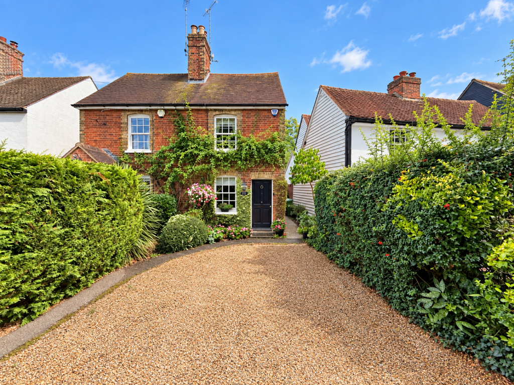 2 bed Cottage for rent in Brentwood. From Bairstow Eves Lettings - Brentwood 2 bed Cottage for rent in Brentwood. From Bairstow Eves Lettings - Brentwood