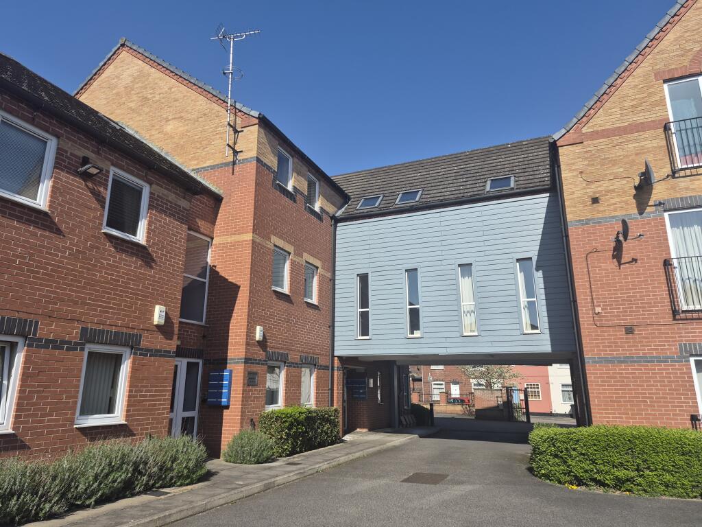 2 bed Apartment for rent in Lambley. From Bairstow Eves - Carlton