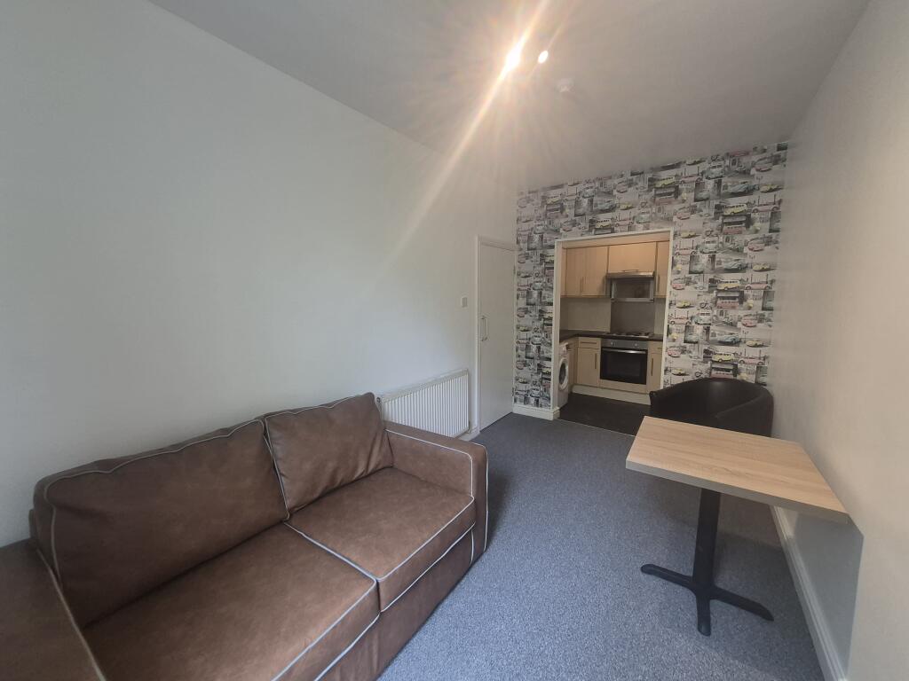 2 bed 1st Floor Flat for rent in Nottingham. From Bairstow Eves - Carlton
