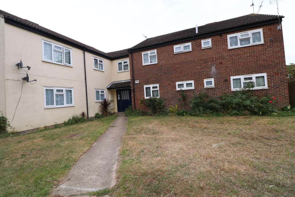 3 bed 1st Floor Flat for rent in Clacton-on-Sea. From Bairstow Eves Lettings - Clacton on Sea