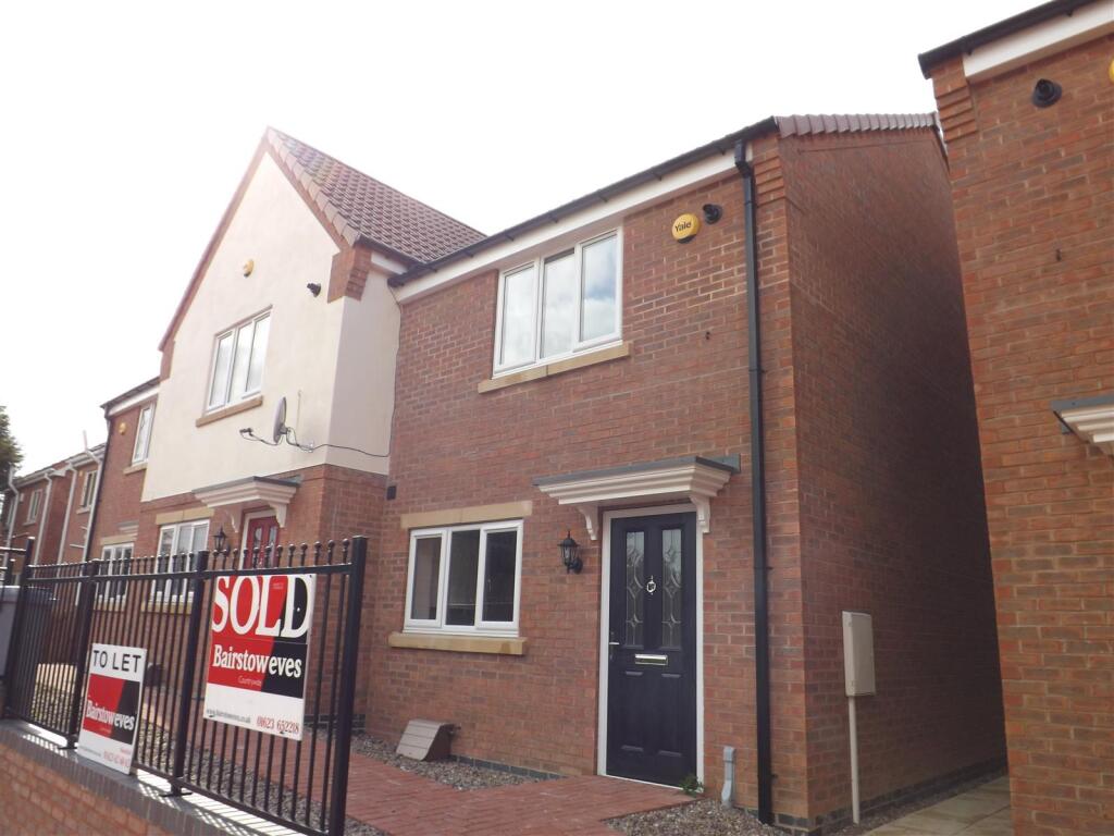 3 bed Town House for rent in Boughton. From Bairstow Eves Lettings - Mansfield