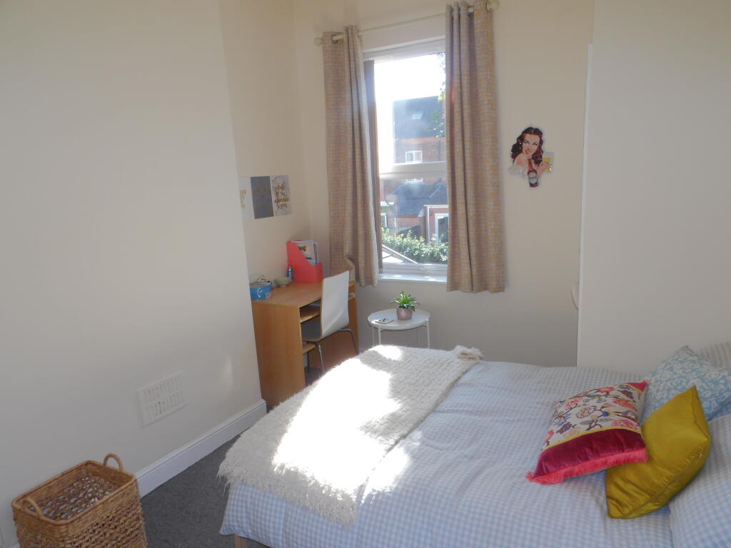 6 bed Detached for rent in West Bridgford. From Bairstow Eves Lettings - Nottingham