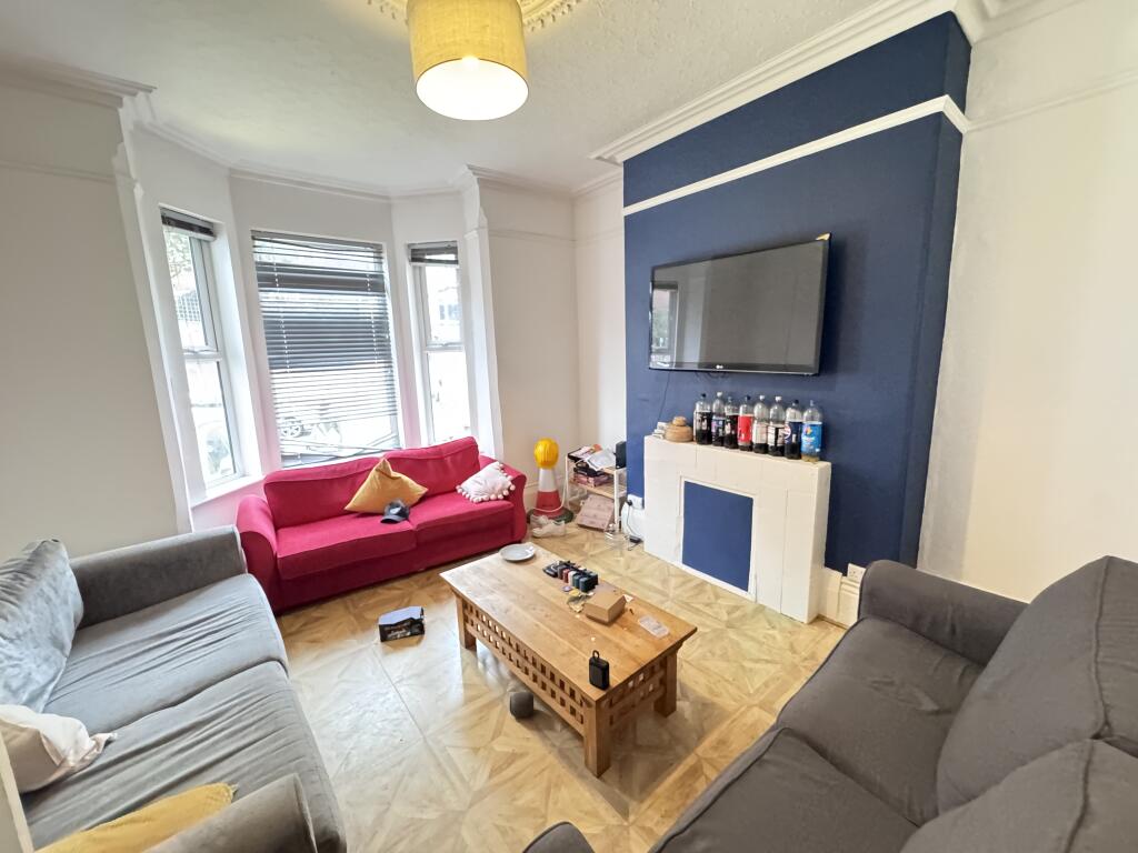 6 bed Mid Terraced House for rent in Nottingham. From Bairstow Eves Lettings - Nottingham