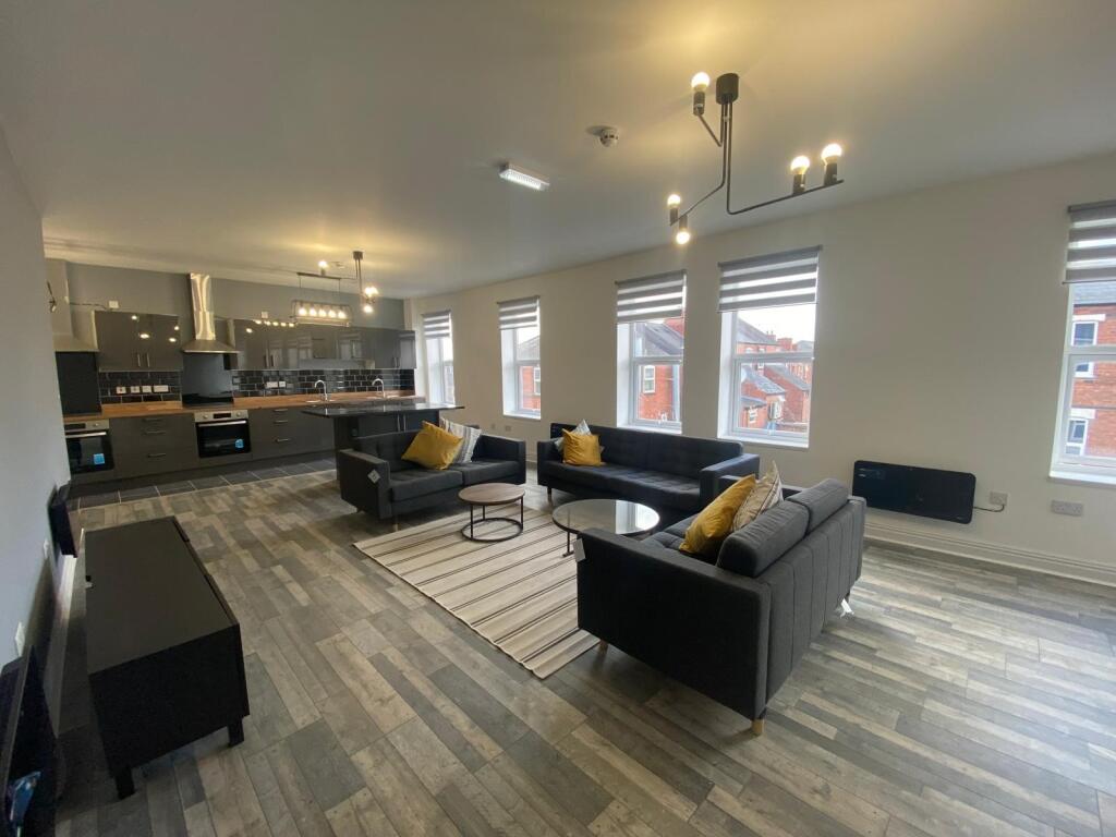 5 bed 1st Floor Flat for rent in Nottingham. From Bairstow Eves - Nottingham