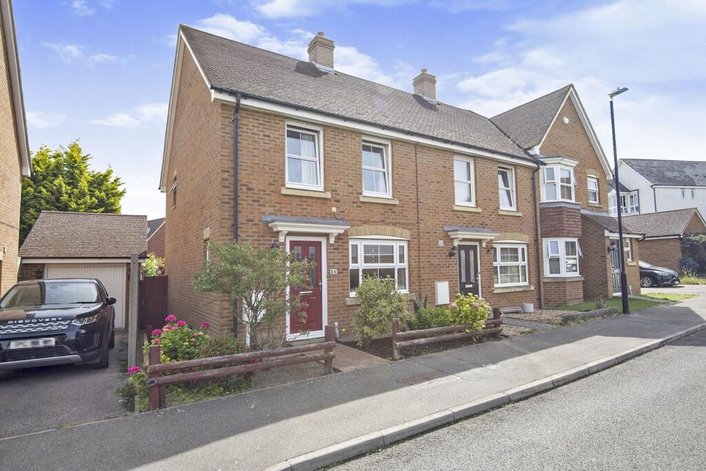 3 bed Detached for rent in Sittingbourne. From Bairstow Eves - Sittingbourne