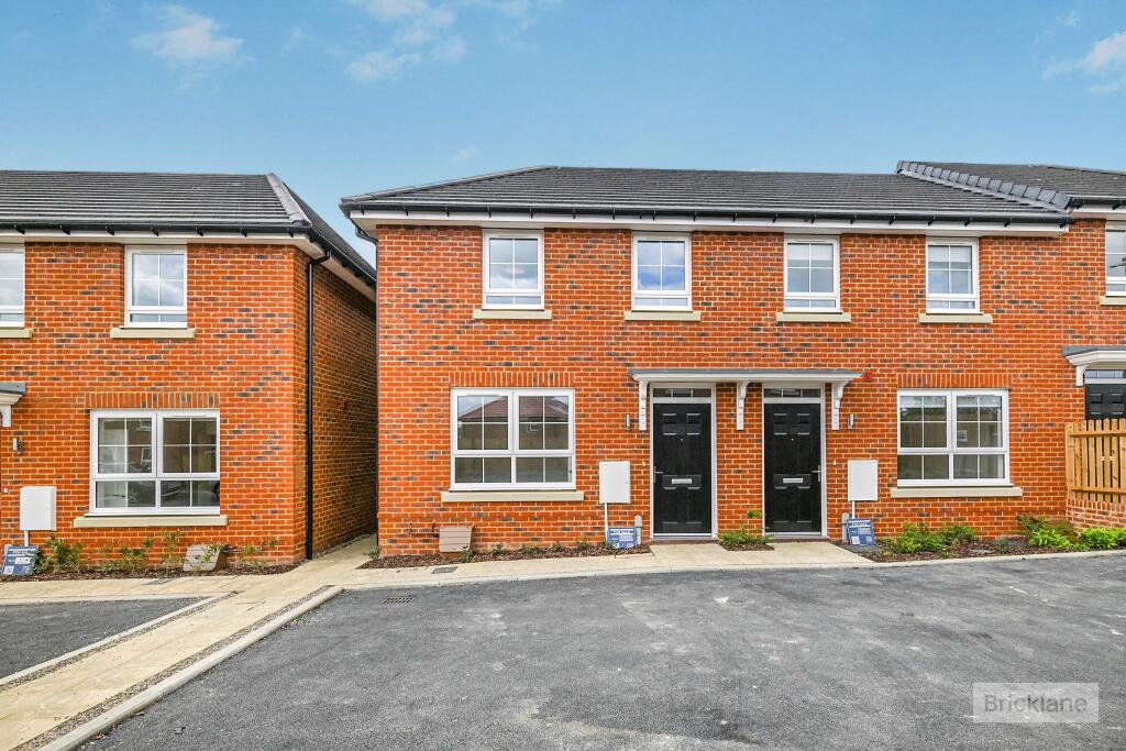 3 bed Detached for rent in Sittingbourne. From Bairstow Eves - Sittingbourne 3 bed Detached for rent in Sittingbourne. From Bairstow Eves - Sittingbourne
