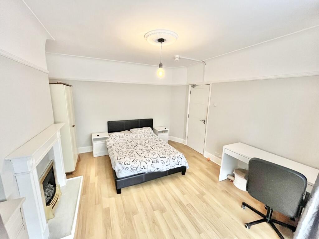 1 bed House Share for rent in Southend-on-Sea. From Bairstow Eves - Southend-on-Sea