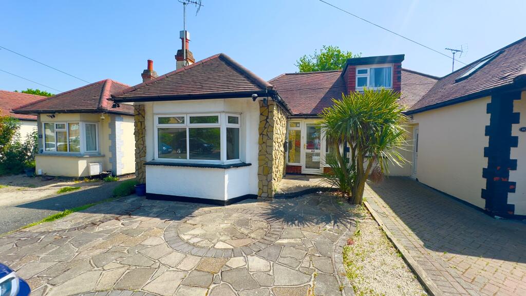 3 bed Bungalow for rent in Southend-on-Sea. From Bairstow Eves - Southend-on-Sea