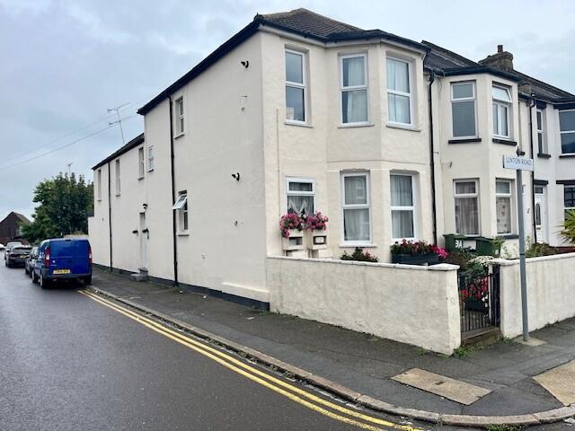 1 bed Apartment for rent in Great Wakering. From Bairstow Eves - Southend-on-Sea