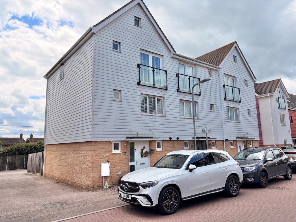 4 bed Detached for rent in Southend-on-Sea. From Bairstow Eves - Southend-on-Sea