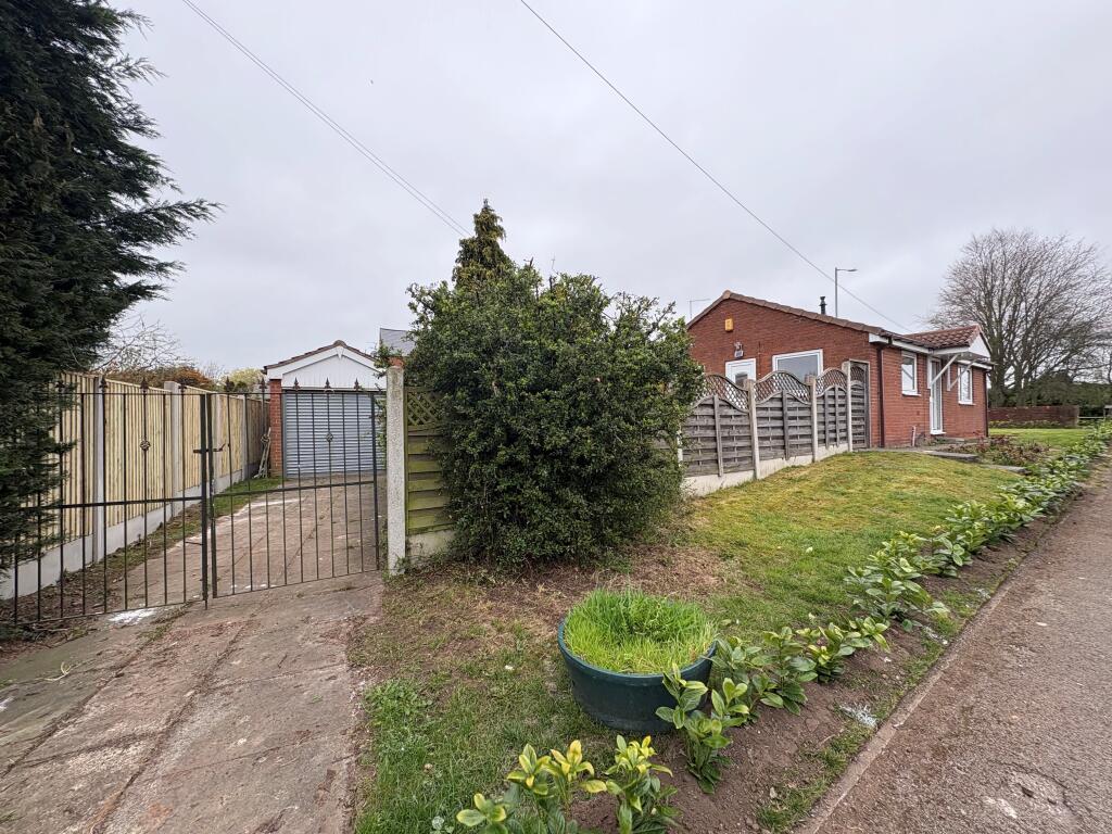 2 bed Detached bungalow for rent in Sutton in Ashfield. From Bairstow Eves - Sutton in Ashfield 2 bed Detached bungalow for rent in Sutton in Ashfield. From Bairstow Eves - Sutton in Ashfield