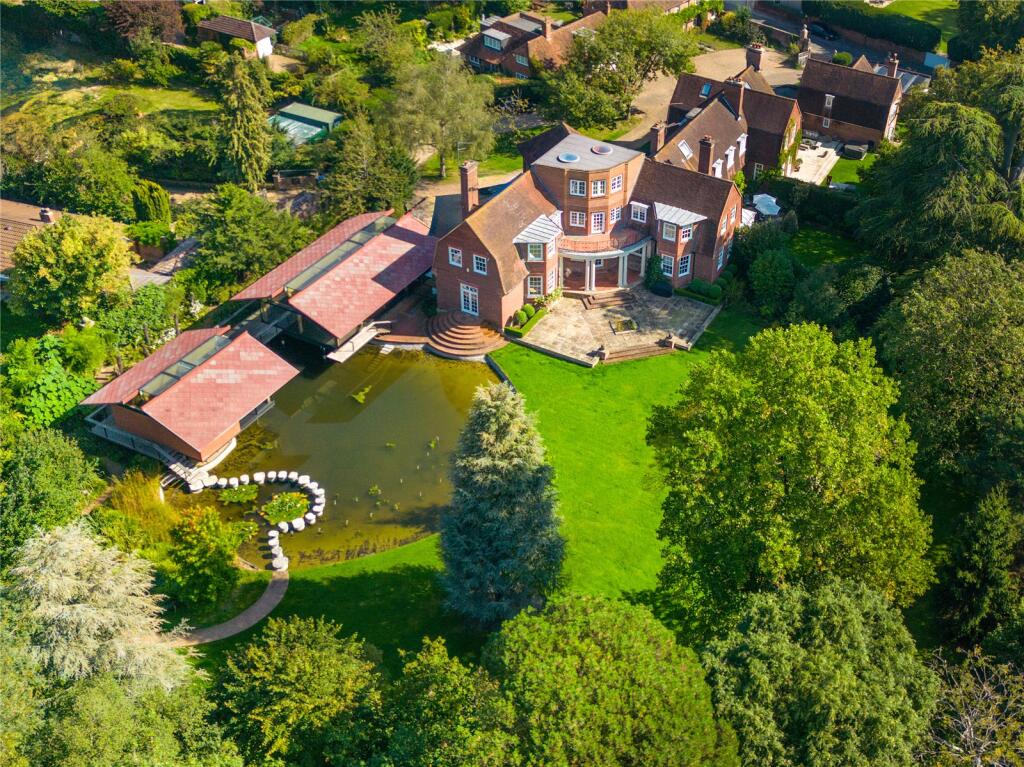 7 bed Semi Detached for rent in Hurley. From Ballards Estate Agents - Henley On Thames 7 bed Semi Detached for rent in Hurley. From Ballards Estate Agents - Henley On Thames